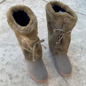 Oscar Sport Women's Faux Fur Ski Apres Tan Winter Boots Size 38/7.5-8 NWOT